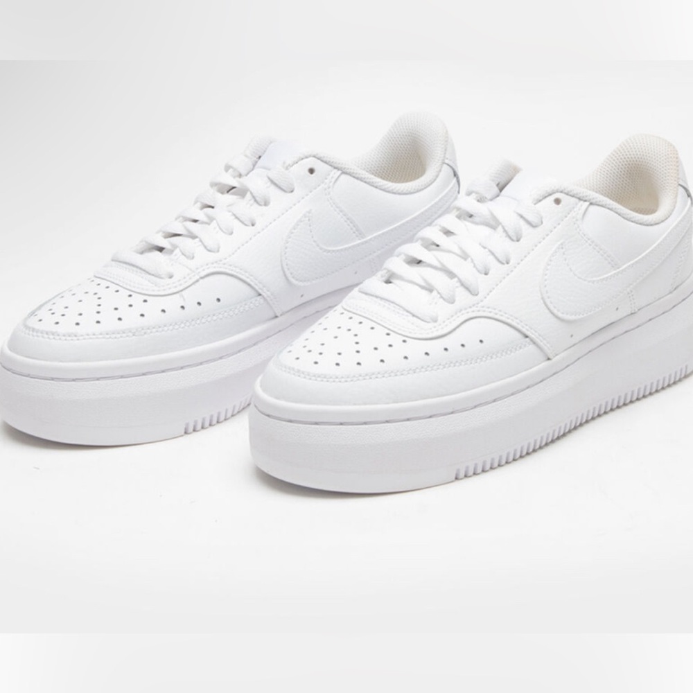 PLATFORM NIKE AIRFORCE ONES LOWS